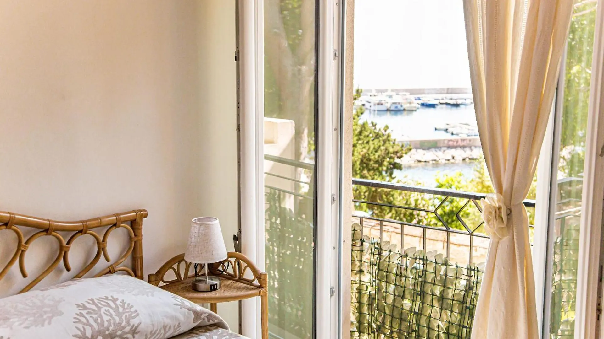 Casa Baia Chiara, Air-Con, Fronte Spiaggia Cala Gonone